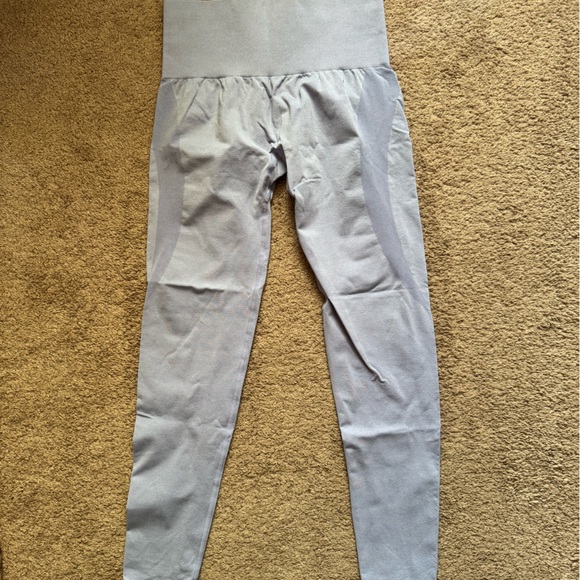 Size S NVGTN light purple leggings - Picture 2 of 2